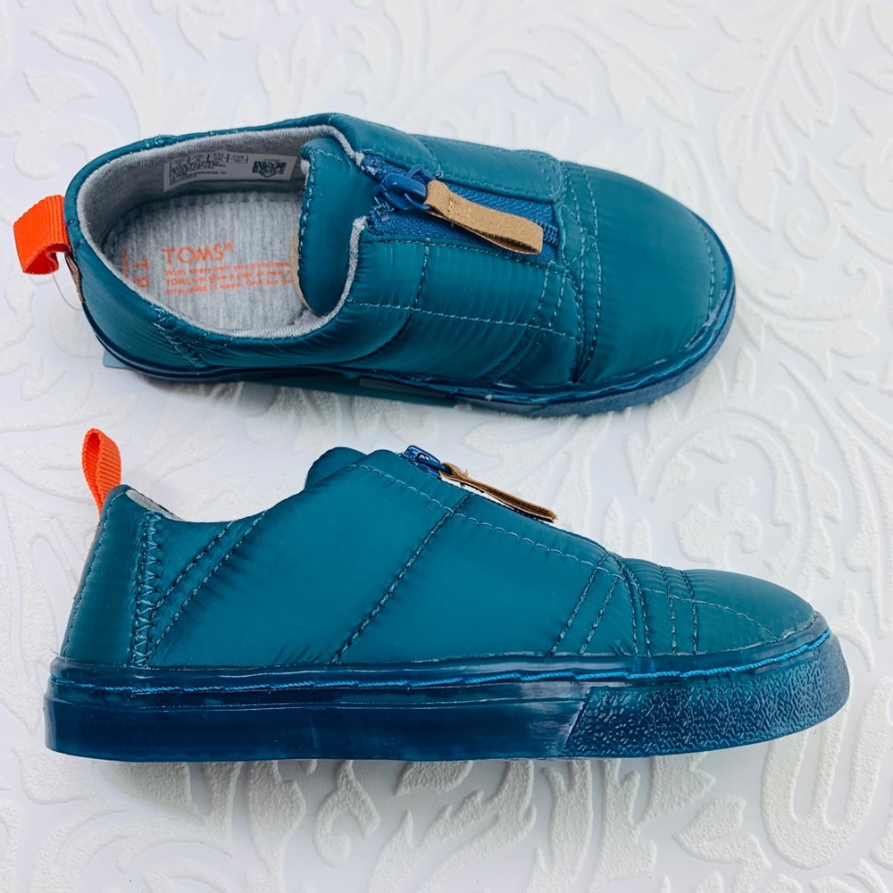 Toms toddler stellar blue quilted shoes size 9